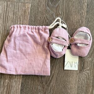 NWT Zara Pink Baby Shoes with Pouch Size 1!